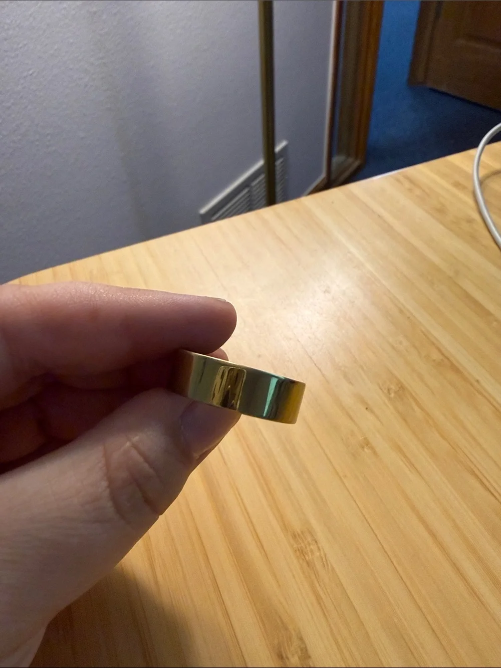 Ultrahuman Ring AIR Size 11 Gold + Charger